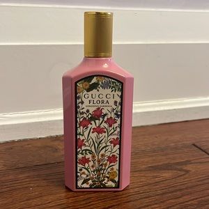 100 mls Gucci Flora perfume fragrance new without box